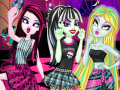 Žaidimas Monster High Vs. Disney Princesses Instagram Challenge 