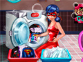 Žaidimas Lady Bug Washing Costumes