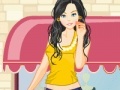Žaidimas Beautiful young woman shopping
